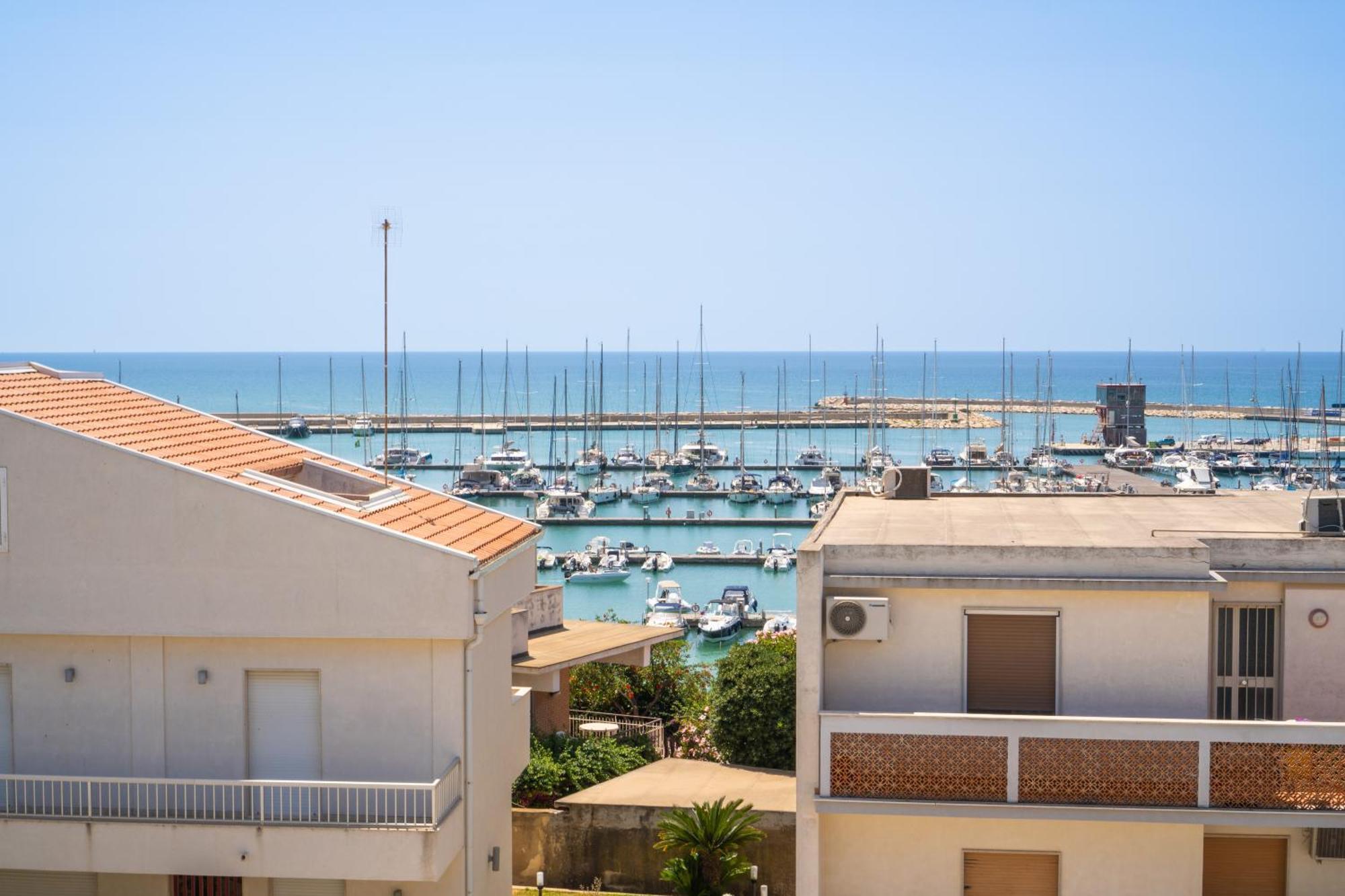 Edilia Vacanze Villa Marina di Ragusa Buitenkant foto